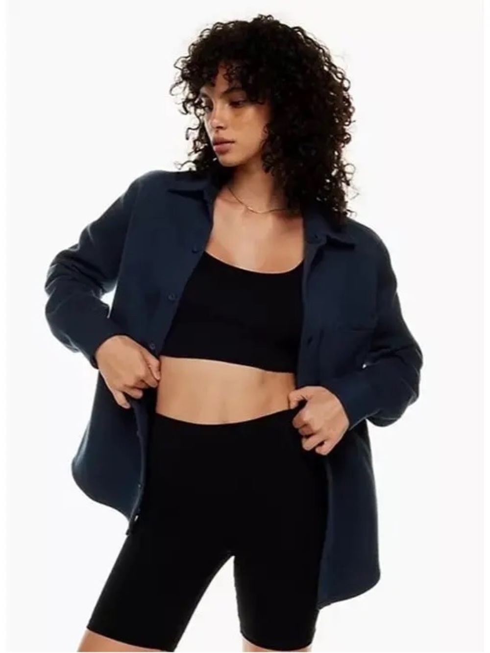 Aritzia TNA Cozy Boyfriend Fleece Button-Up Jacket in navy blue size XS